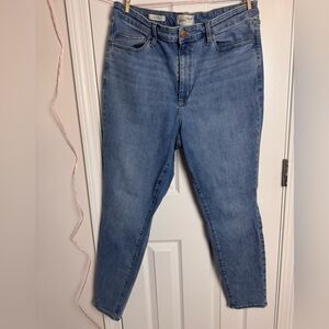 Universal Thread Light Blue Skinny Jeans